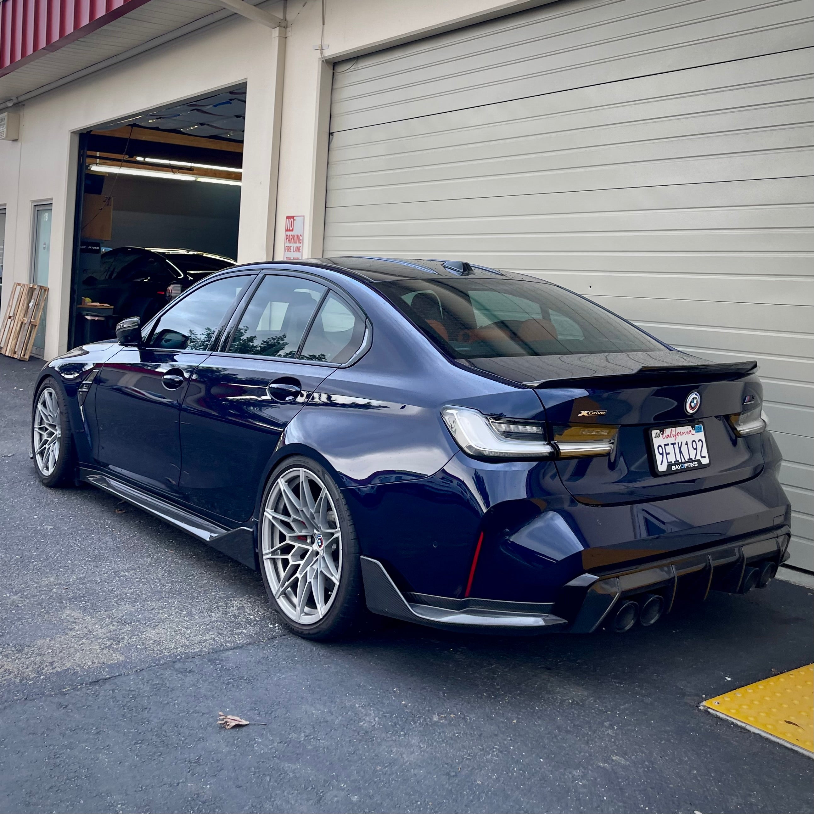 BMW G80 M3 & G20 3 Series Carbon Fiber Mid Kick Center Flow Spoiler